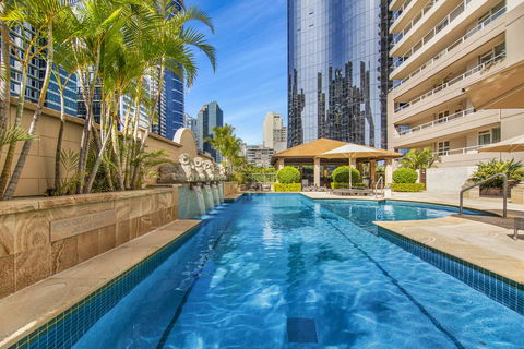 Super Convenient Apartment With Garden Views - Sydneys Hotel 2