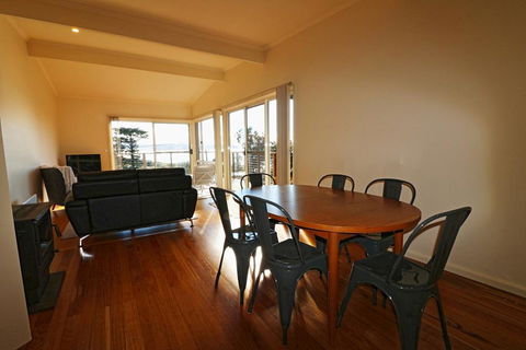 Surfside - Sydneys Hotel 1