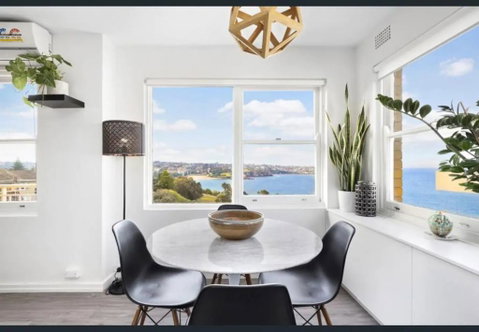 SurfSide Escape In Coogee - Sydneys Hotel 1