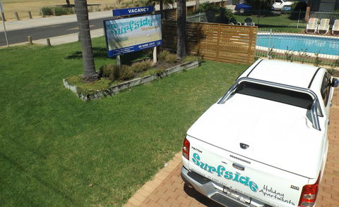 Surfside Merimbula Holiday Apartments - Sydneys Hotel 2