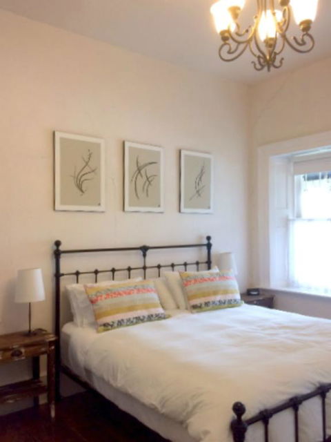 Surgeon's Cottage - Sydneys Hotel 3
