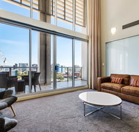 Swainson at Embassy - Sydneys Hotel
