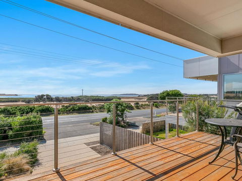 Swan Bay Lookout - Sydneys Hotel 2