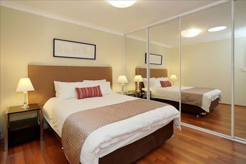 Swan River Applecross Heathcote Park 1BR Villa - Sydneys Hotel 3
