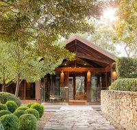 Sweven - Sydneys Hotel