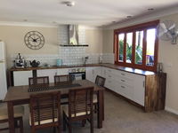 Book Takura Accommodation Vacations Sydneys Hotel Sydneys Hotel
