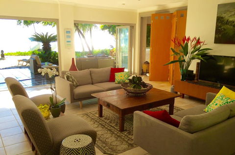 Tali Oak Beach House - Sydneys Hotel 1