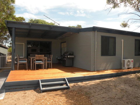 The Anchorage - Sydneys Hotel 0