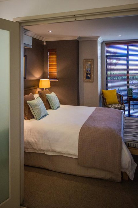 The Beach House At Bayside - Sydneys Hotel 3