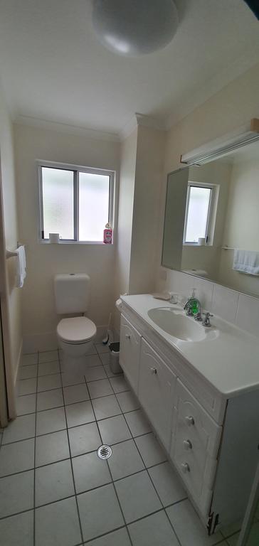The Beach Place - Sydneys Hotel 3