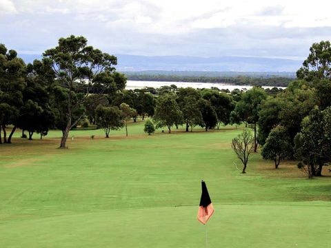 170 Hazards View - Unit 1 - Sydneys Hotel 9