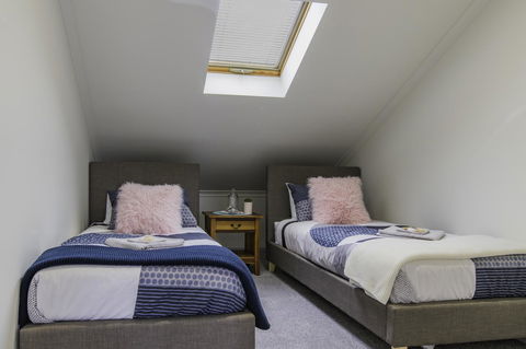 South Arm Luxury Loft - Sydneys Hotel 11