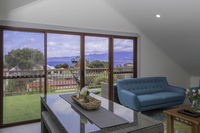 Book South Arm Accommodation Vacations Sydneys Hotel Sydneys Hotel