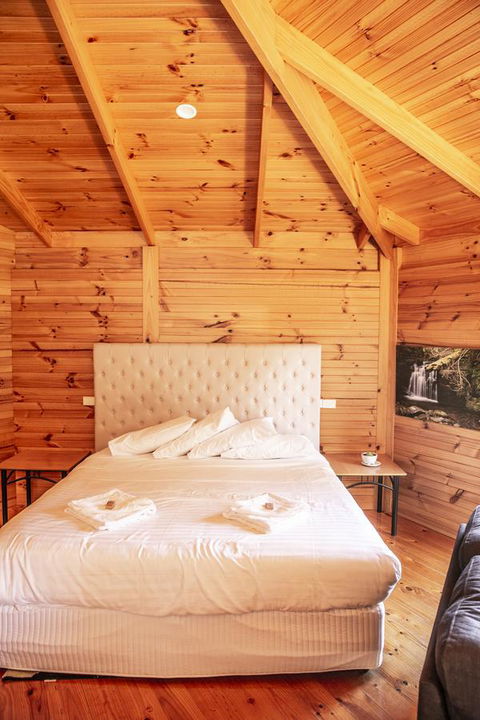 Little Norfolk Bay Events And Chalets - Sydneys Hotel 6