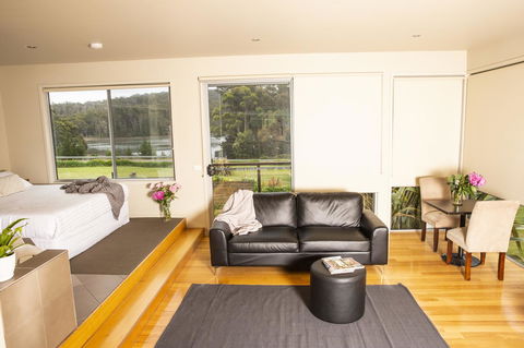 Little Norfolk Bay Events And Chalets - Sydneys Hotel 0