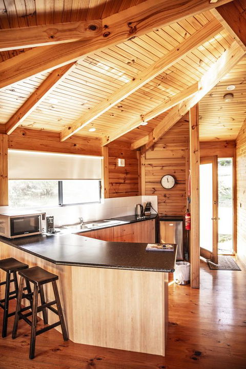Little Norfolk Bay Events And Chalets - Sydneys Hotel 4