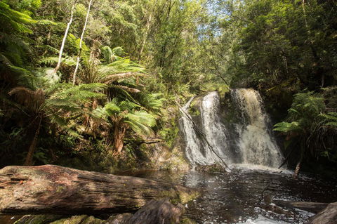 Strahan Village - Sydneys Hotel 27