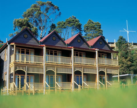 Strahan Village - Sydneys Hotel 18