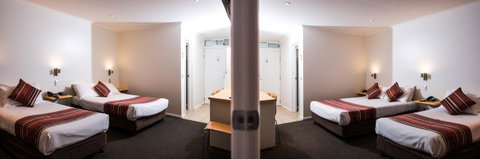 Beachfront Bicheno - Sydneys Hotel 28