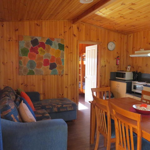 Captain Cook Holiday Park - Sydneys Hotel 39