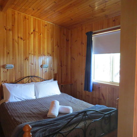 Captain Cook Holiday Park - Sydneys Hotel 40