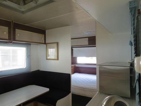 Captain Cook Holiday Park - Sydneys Hotel 24