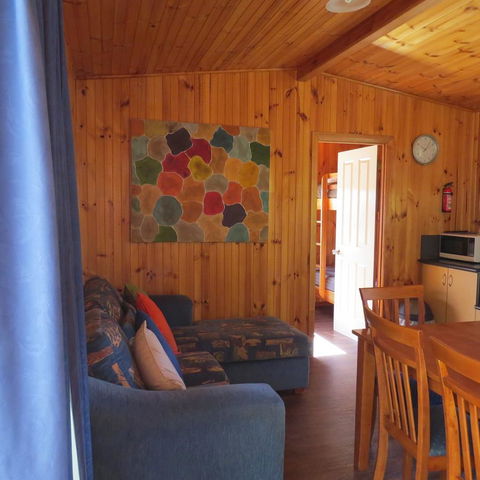 Captain Cook Holiday Park - Sydneys Hotel 37