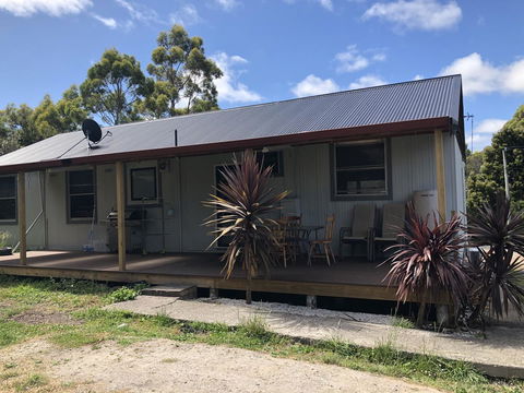 Harvey House - Sydneys Hotel 1