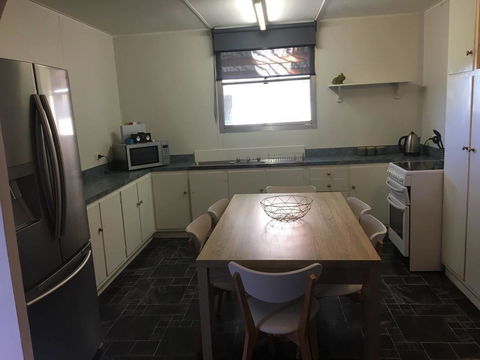 Harvey House - Sydneys Hotel 20