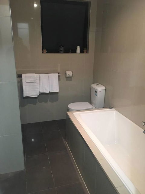 Harvey House - Sydneys Hotel 14