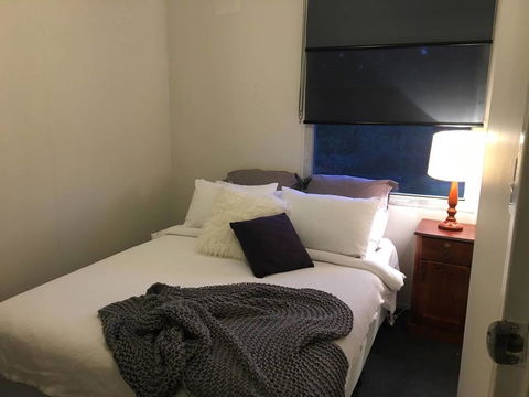 Harvey House - Sydneys Hotel 4