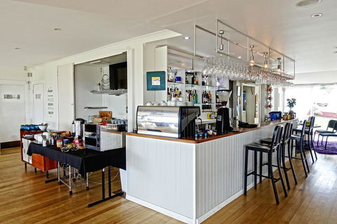 Diamond Island Resort - Sydneys Hotel 11