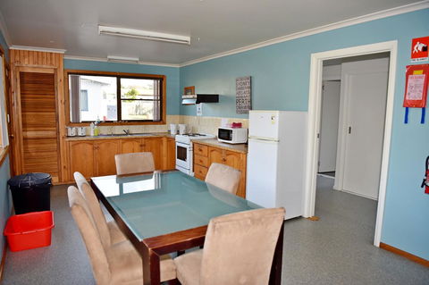 Bicheno Backpackers - Sydneys Hotel 6