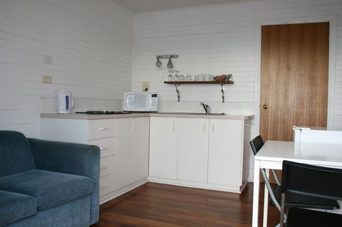 Seaview Holiday Park - Sydneys Hotel 17