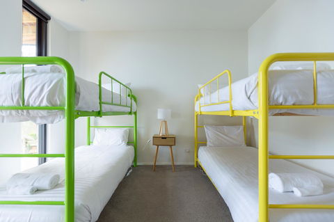 Blessington Beach Retreat - Sydneys Hotel 26