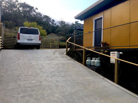 Up The Back - Sydneys Hotel 31