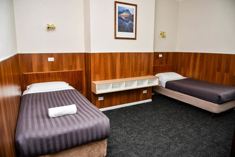 Hobart Tower Motel - Sydneys Hotel 11