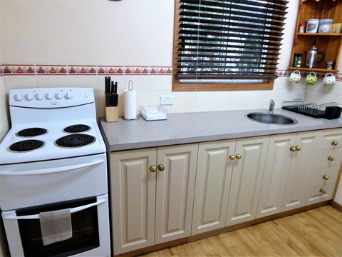 Tamar River Retreat - Sydneys Hotel 10