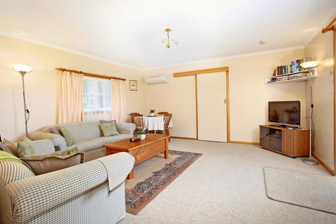 Tamar River Retreat - Sydneys Hotel 6