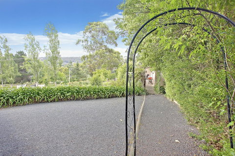 Tamar River Retreat - Sydneys Hotel 4