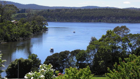 Tamar River Retreat - Sydneys Hotel 33