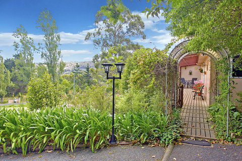 Tamar River Retreat - Sydneys Hotel 3