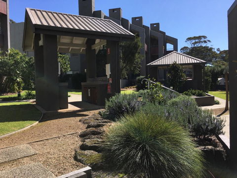 Cumberland Lorne Resort - Sydneys Hotel 1