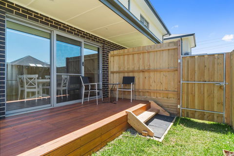 Rosewater Townhouses Dromana - Sydneys Hotel 6