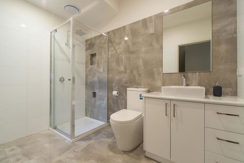 Rosewater Townhouses Dromana - Sydneys Hotel 31