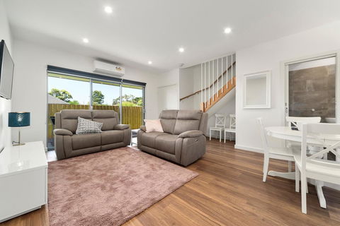 Rosewater Townhouses Dromana - Sydneys Hotel 14