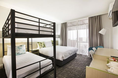 Nightcap At Sandringham Hotel - Sydneys Hotel 2