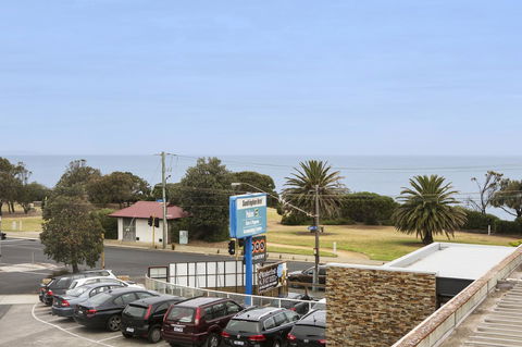 Nightcap At Sandringham Hotel - Sydneys Hotel 29