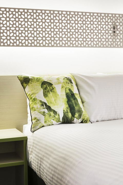 Nightcap At Sandringham Hotel - Sydneys Hotel 12