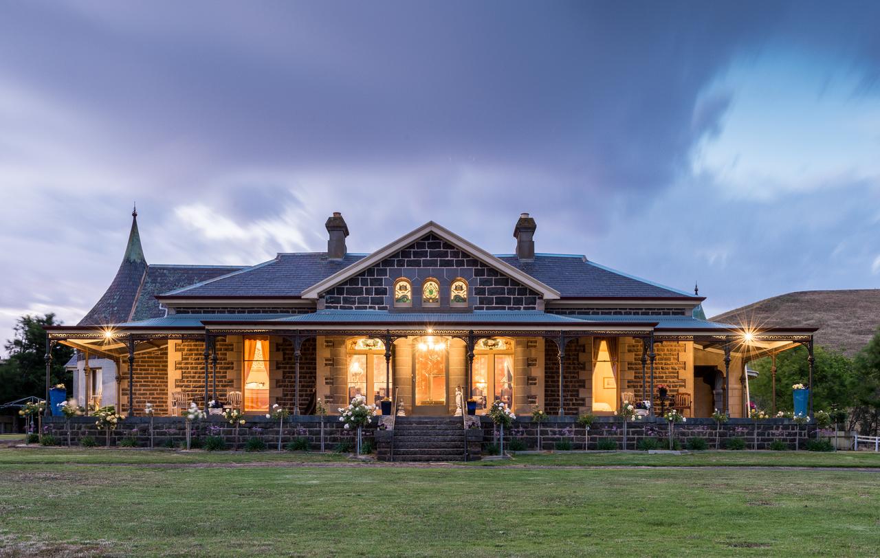 Wool Wool VIC Sydneys Hotel